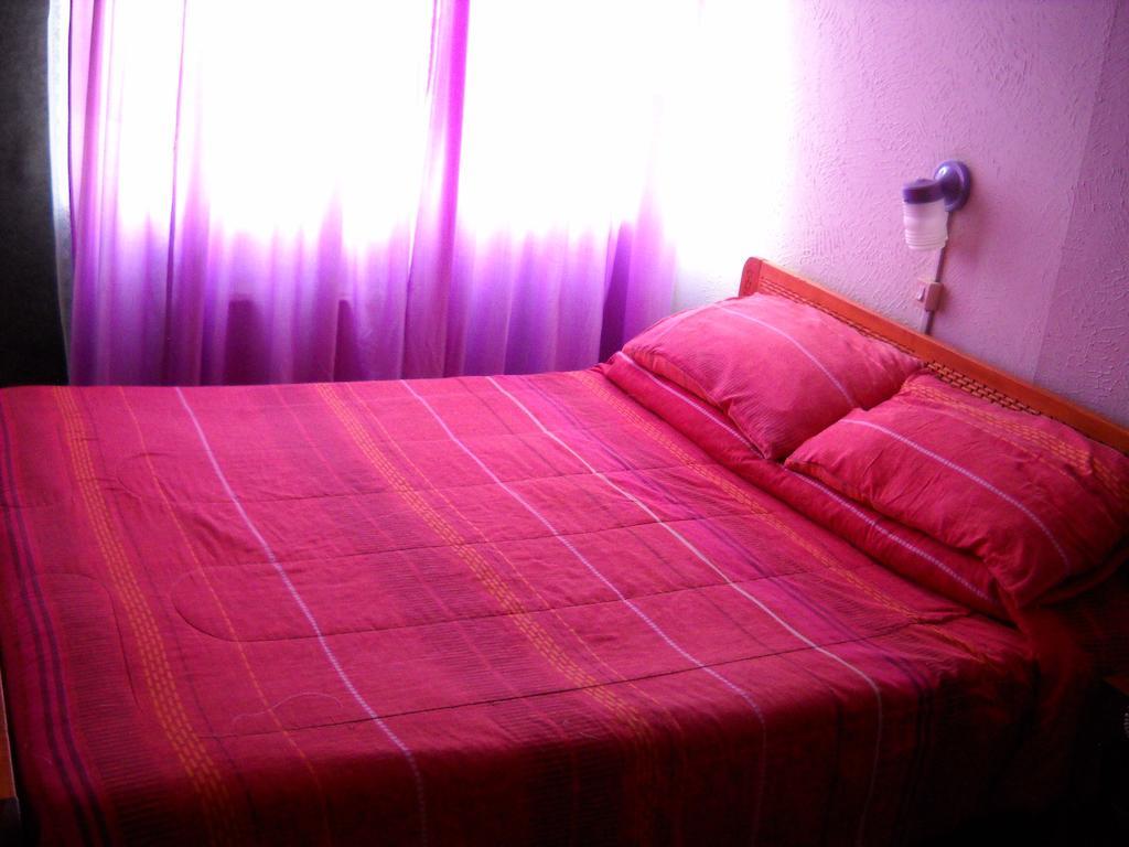 Hostal Parediso Πούντα Αρένας Δωμάτιο φωτογραφία